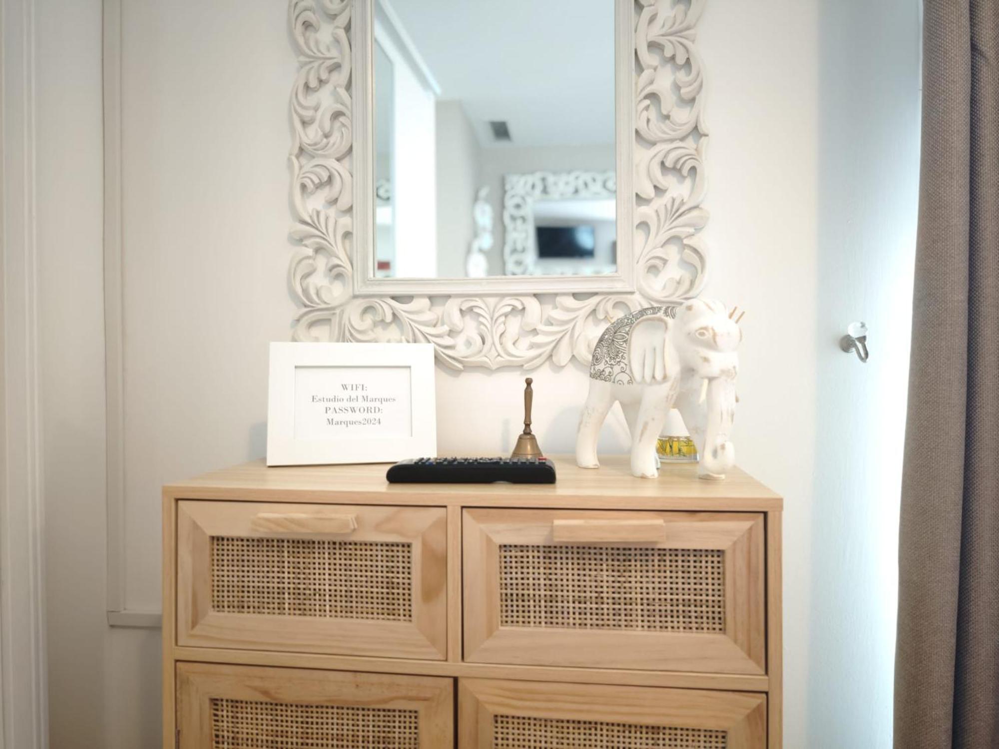El Estudio Del Marques Little Apartments كاديز المظهر الخارجي الصورة